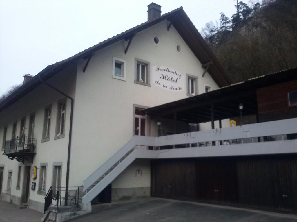 Chambres D'Hotes "La Truite" Μπίελ/Μπιένε Εξωτερικό φωτογραφία